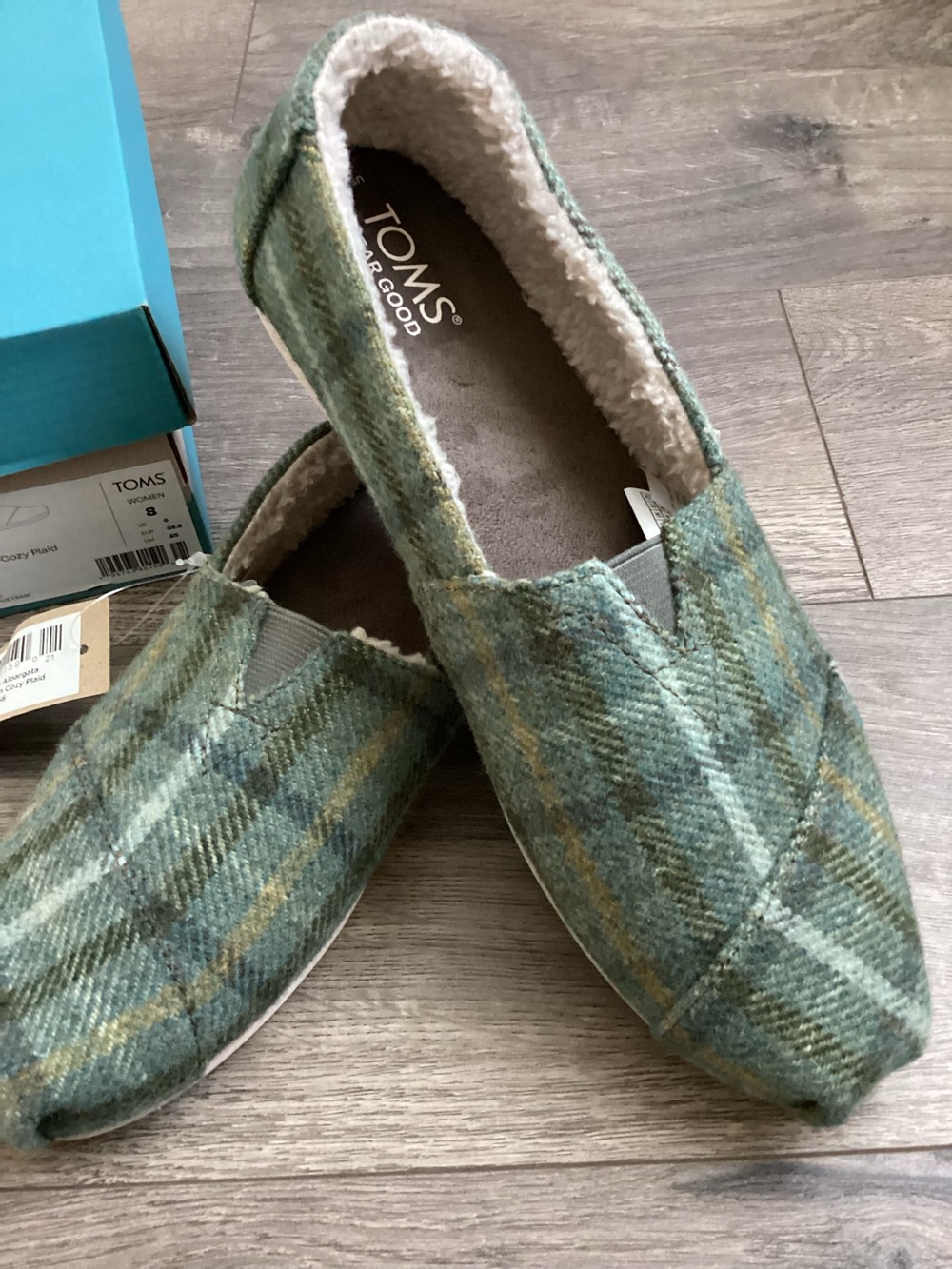 NWT Toms Alpargata cozy plaid women’s size 8